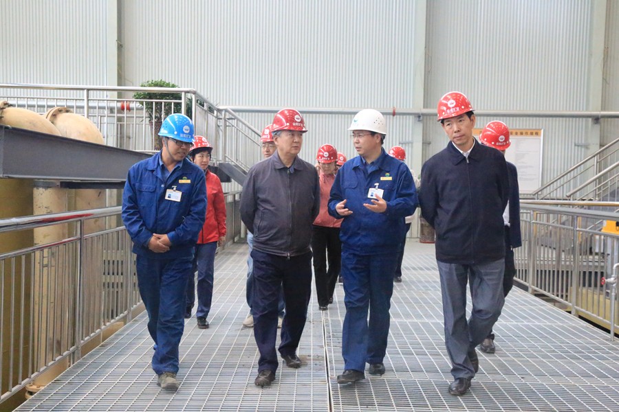 20-2016年5月，國家水利部原副部長朱登銓一行蒞臨金徽股份調(diào)研項(xiàng)目建設(shè)工作。.jpg